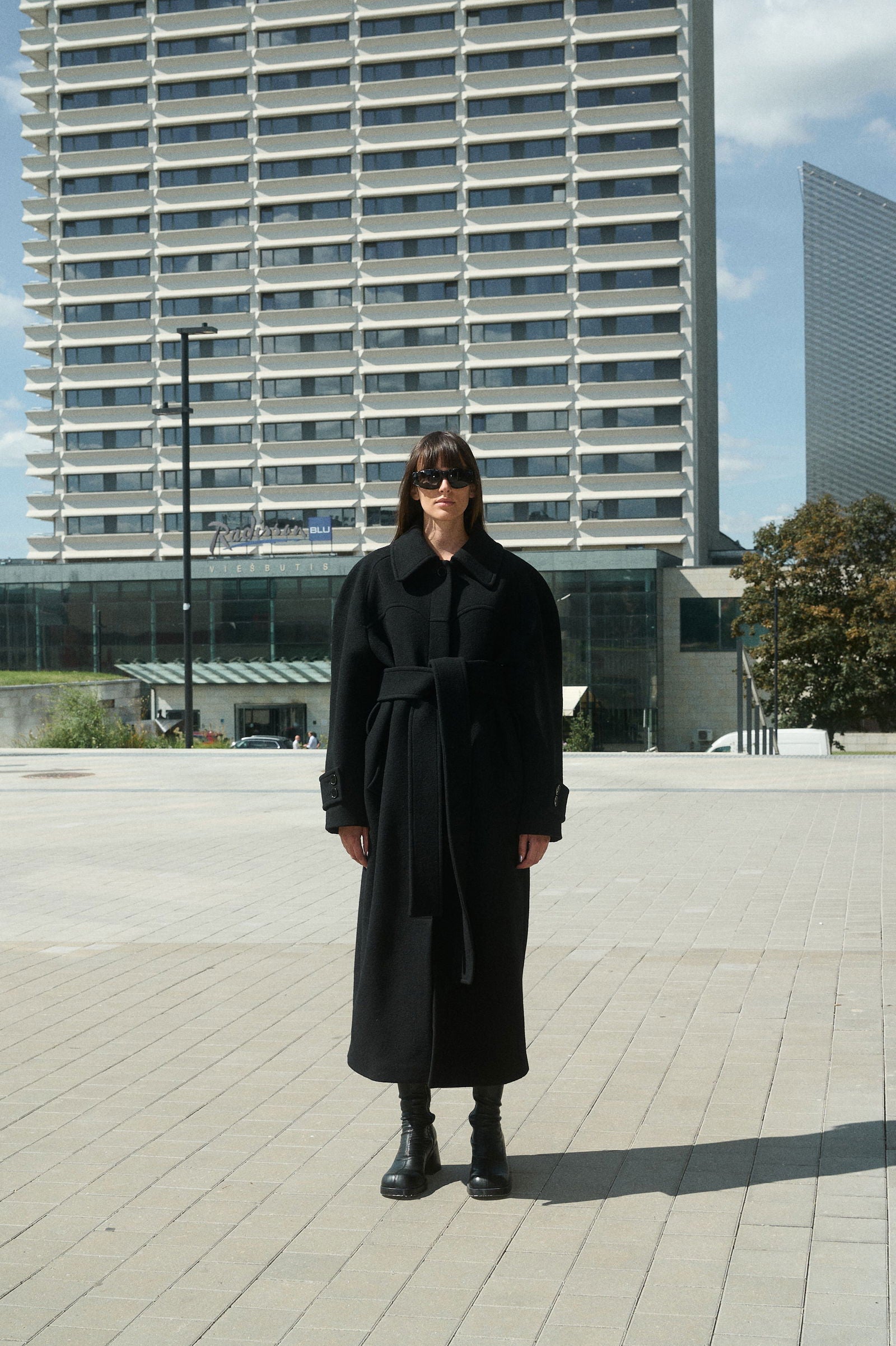 HENRI LONG WOOL COAT WITH RAGLAN SLEEVES - D.EFECT