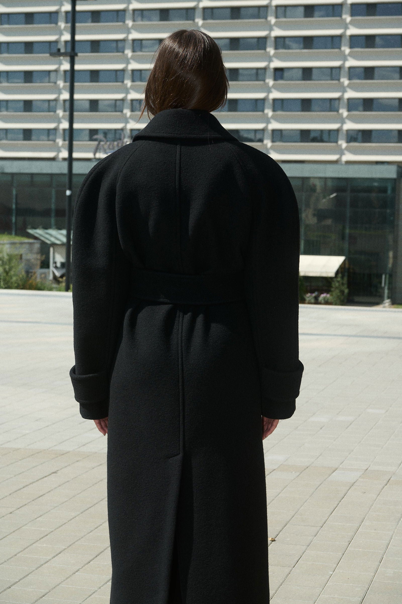 HENRI LONG WOOL COAT WITH RAGLAN SLEEVES - D.EFECT