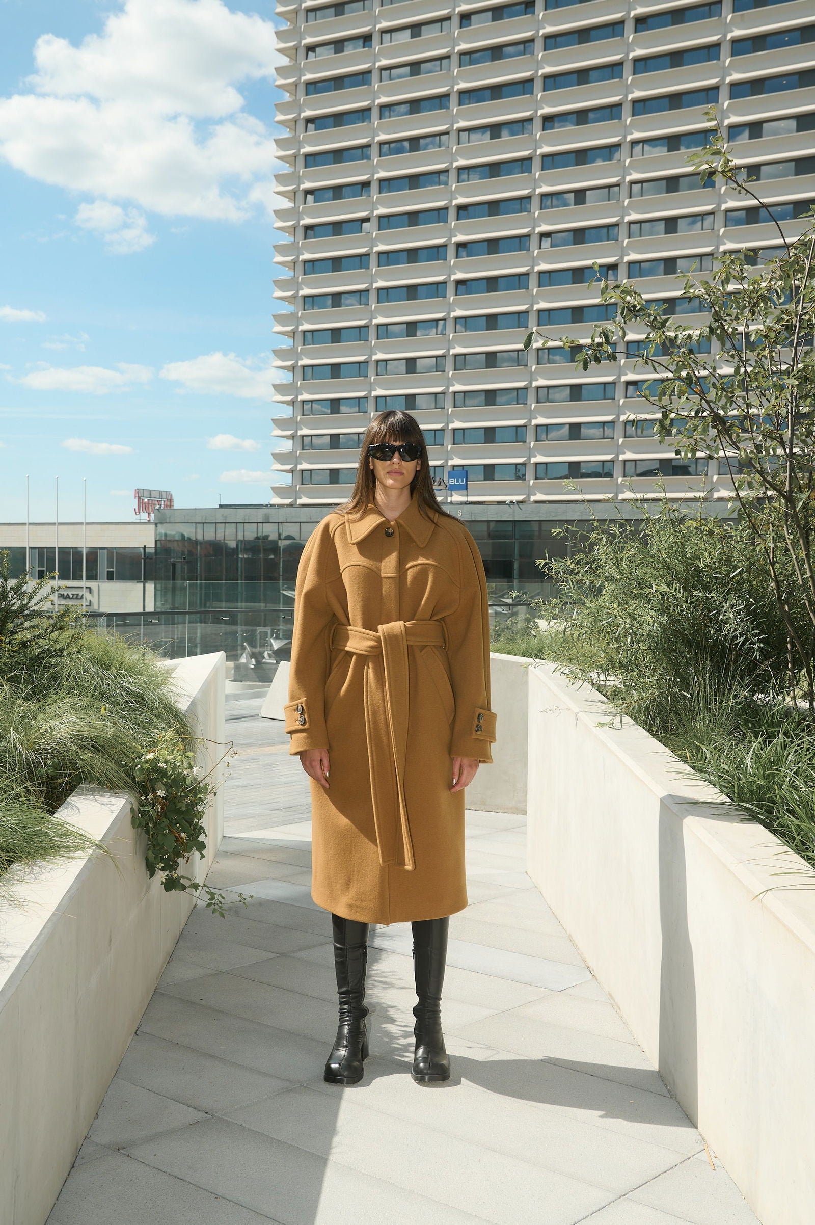 HENRI SHORT WOOL COAT WITH RAGLAN SLEEVES - D.EFECT