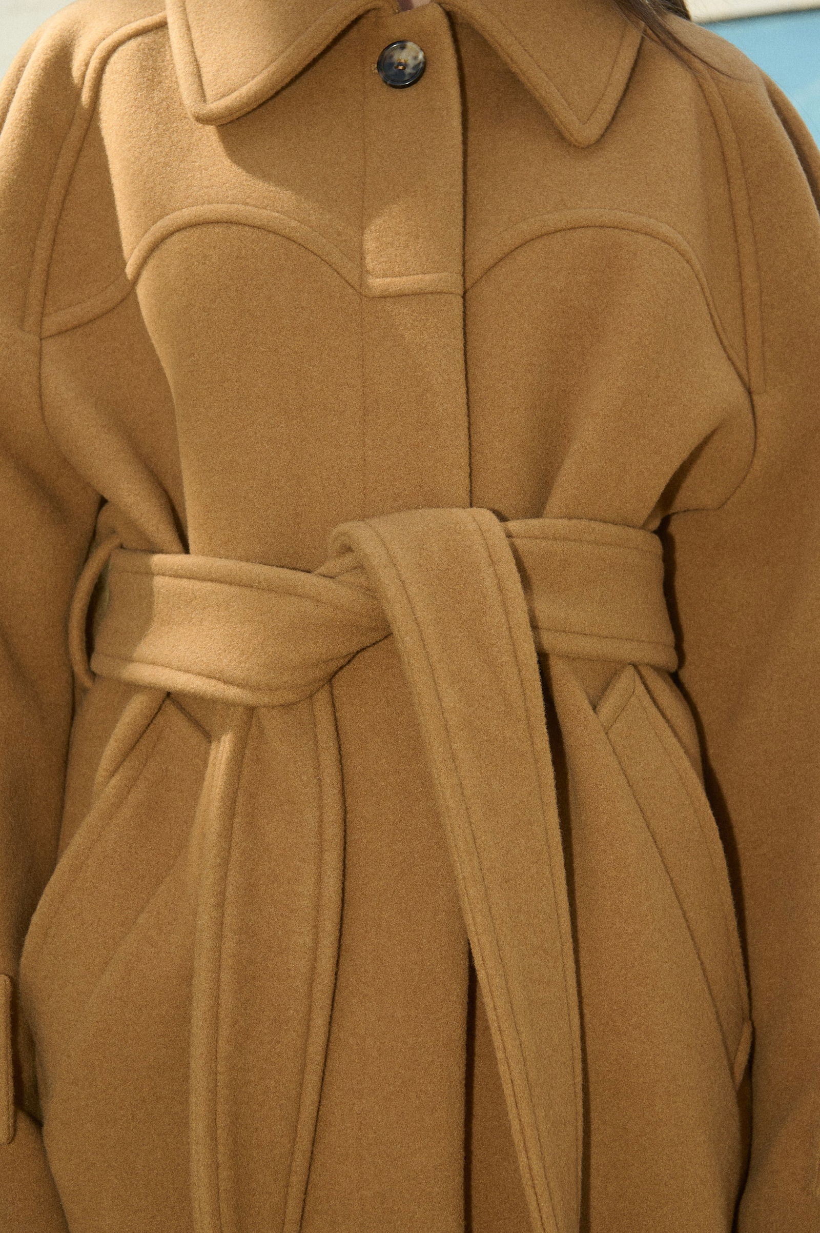 HENRI SHORT WOOL COAT WITH RAGLAN SLEEVES - D.EFECT